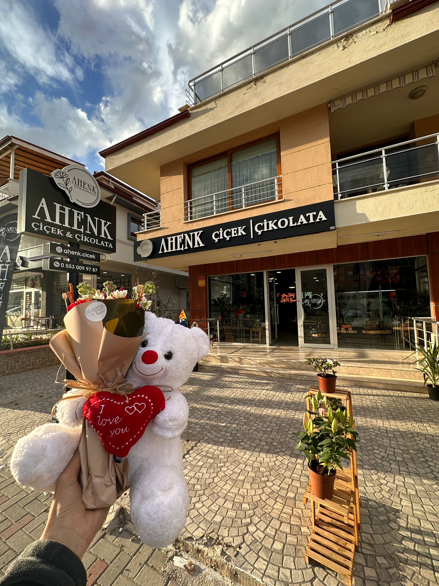 AHENK ÇİÇEK&ÇİKOLATA