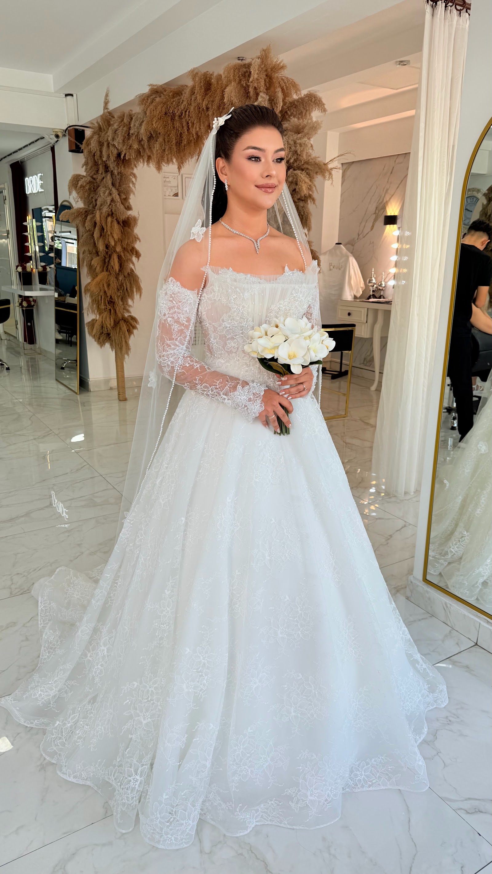 ALP DEMİRHAN HAİR MAKE-UP