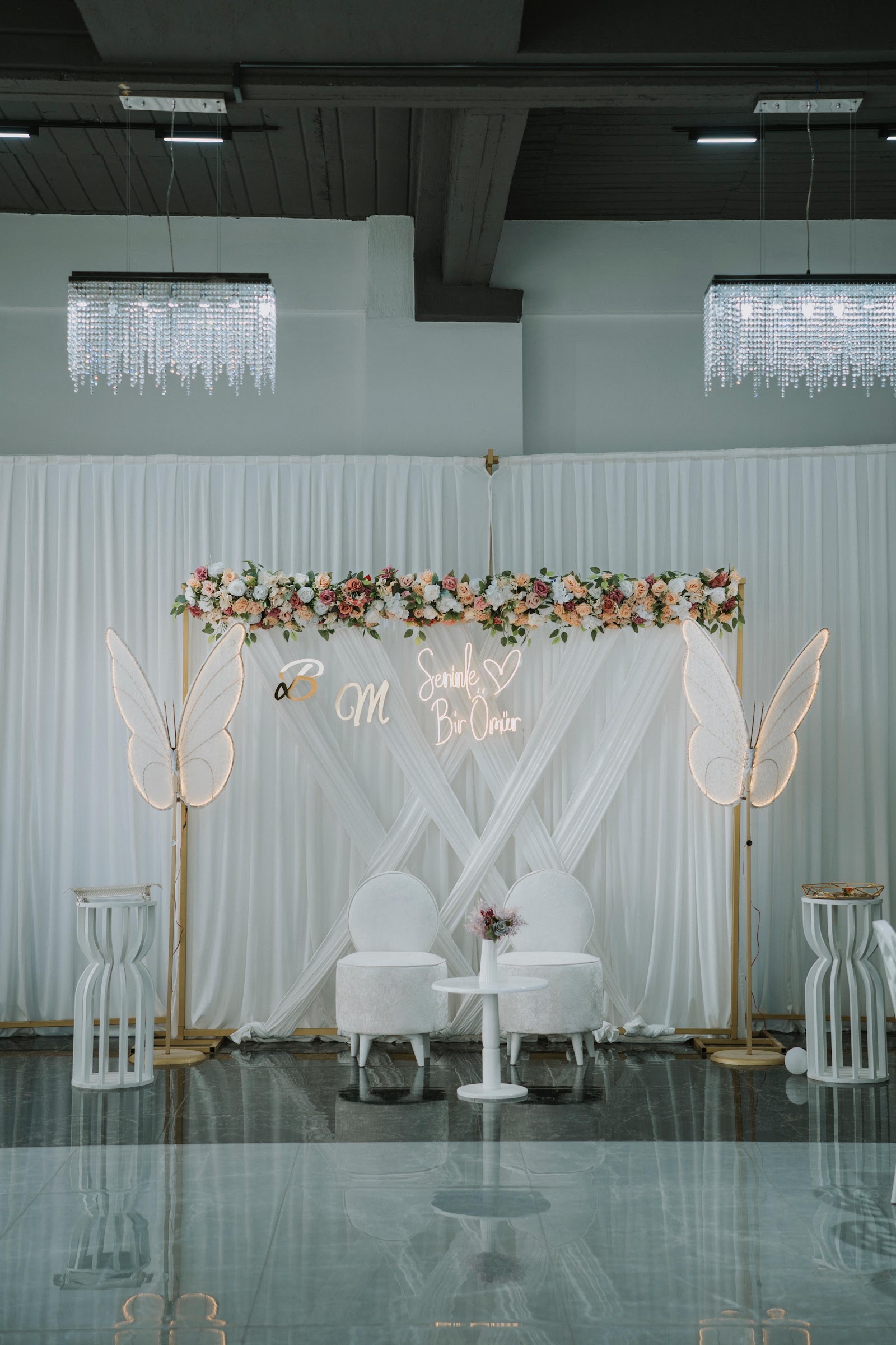 Hera Davet Evi