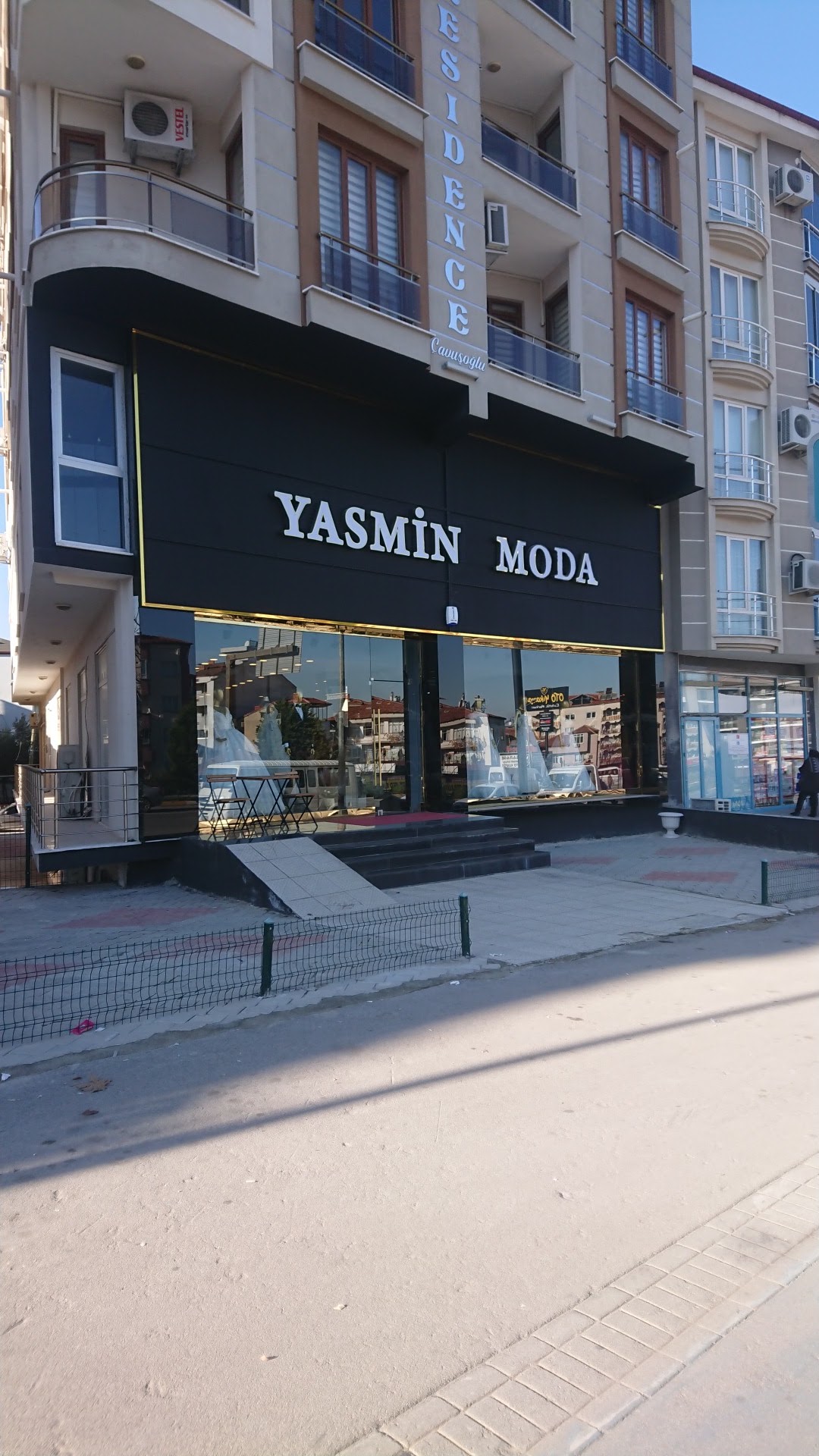 Yasmin Moda | Denizli Gelinlik & Abiye kır düğünü mekanı — Pamukkale